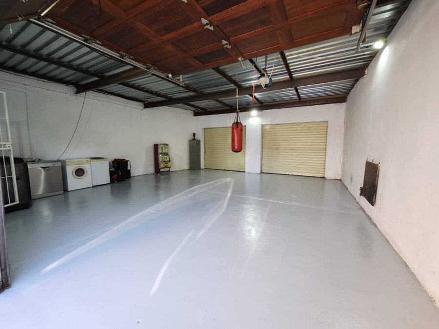 4 Bedroom Property for Sale in Rhodesdene Northern Cape